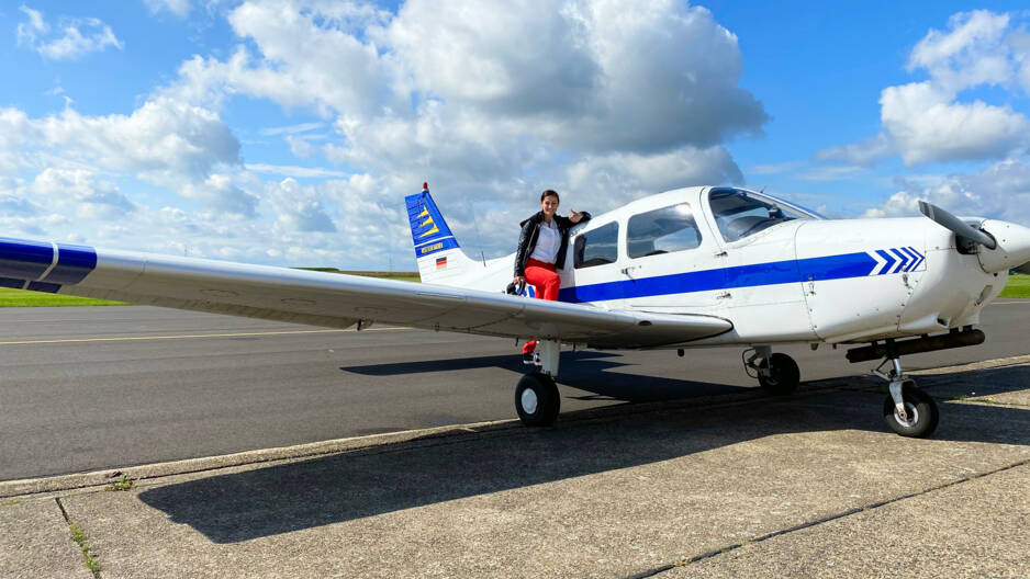 Piper PA-28 flying lesson Aachen