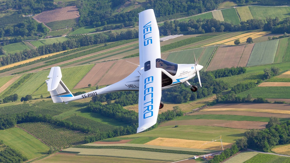 Flugunterricht Elektroflugzeug Aachen