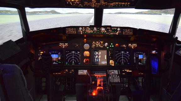 Simulador de Boeing 737-800